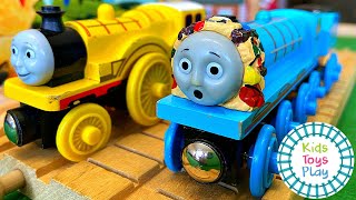 Thomas and Friends Totally Thomas Town Huge Surprise Box [upl. by Lewiss]